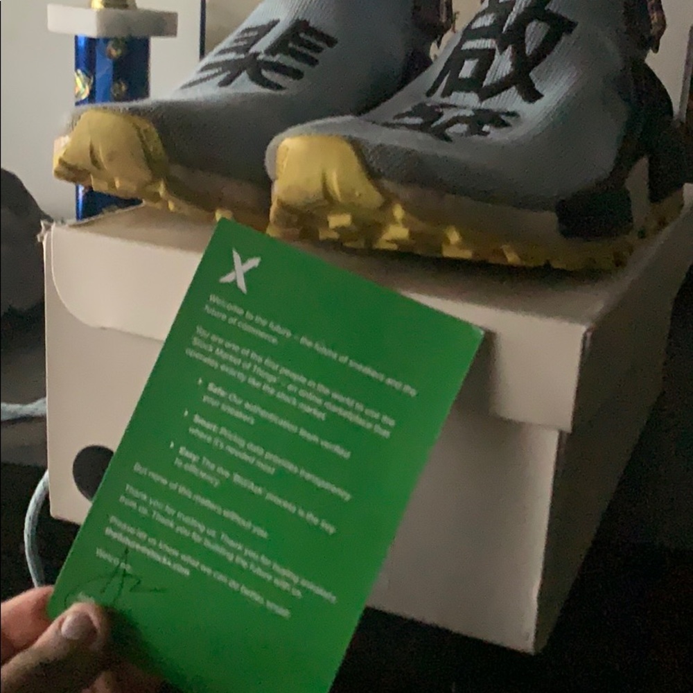 Reflective human races - Picture 4 of 4